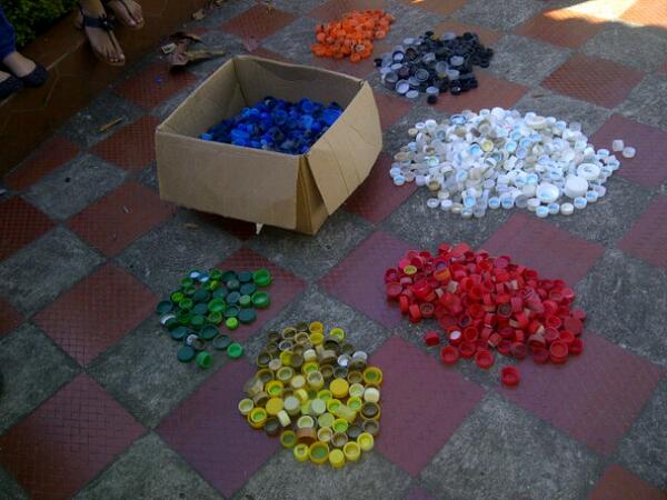 TapasporVida's tweet photo. Dia de recolección' http://t.co/jjIh9OF0As