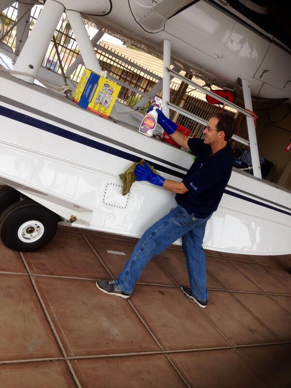 DesertSplashAZ's tweet image. Check out Pilot Rob keeping our baby nice and clean for our next flight up to Roosevelt! #desertsplash #Cessna