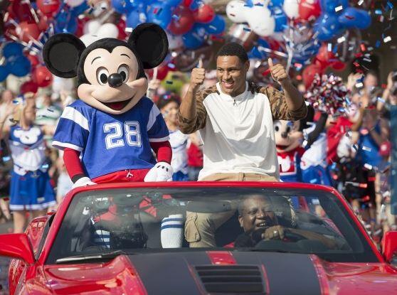 fox13seattle's tweet image. Super Bowl MVP Malcom Smith in his parade at Disney World today (Photo: Kent Phillips for Walt Disney World)