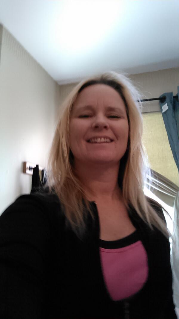 mischelle  tweet media