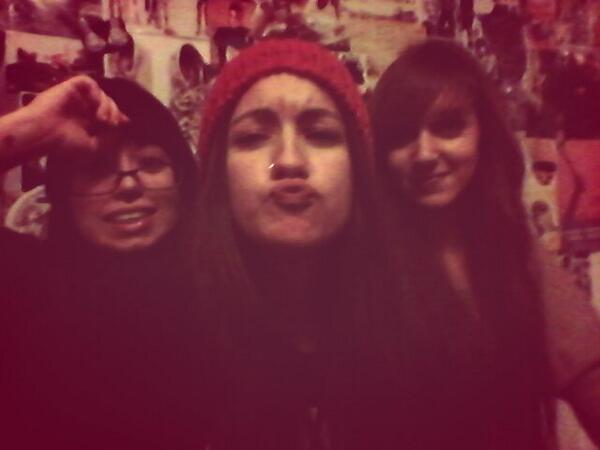 celiatapiahdz's tweet photo. Buenas noches tontis http://t.co/EZ2K5YZ2J7
