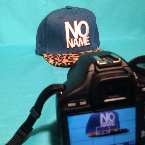 alvaroreneses's tweet photo. Por si no lo habíais fichado, esto es lo mejor de @NoNameApparel. #Strapback #Leopard #Denim http://t.co/2UOOtx34n4 http://t.co/DUzwvVbF03