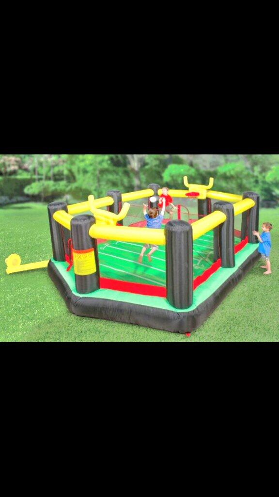 ArenasElite's tweet photo. RT if you wish you had this as an up and comer! #AllSportFun http://t.co/dr8OHM5cTP