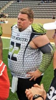 SBNation's tweet image. Jared Lorenzen has somehow gotten bigger, and is still playing football: sbn.to/1fIxs5M Pic via @ky1esc0tt