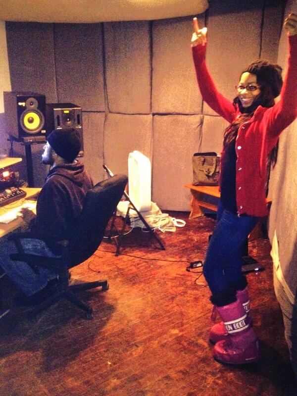 IAMCOACHFLOYD's tweet image. Tati slid through to the studio! #MySinger! #Me.