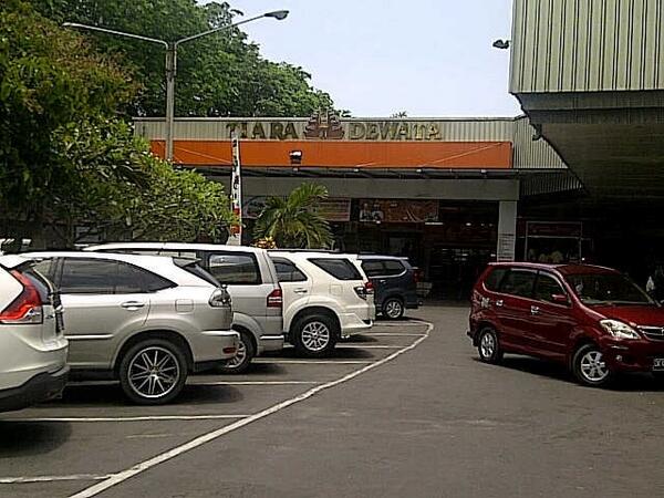 PinggSnack's tweet photo. PINGG!!! #BALI Ready Stock di TIARA DEWATA Jl.Mayjen Sutoyo 55 Denpasar https://t.co/qSGO8xvNhg