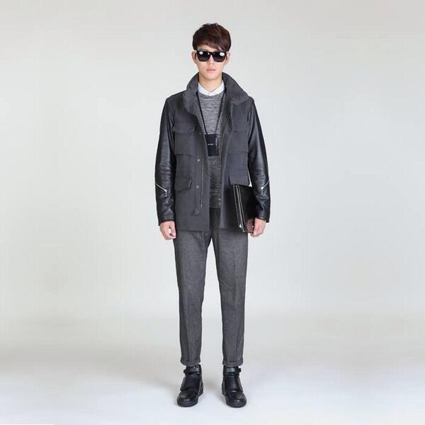 멋진 남자의 아이템, 사파리 &amp; 바이커 재킷. 이 둘의 장점만을 믹스하여 편안하면서도 스타일리시한 MVIO MVIO Leather MIX Jumper:-) MK4A351063