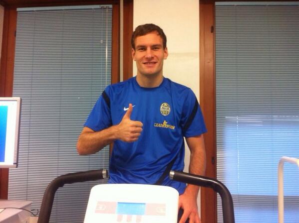 HellasVeronaFC's tweet photo. #Rabusic #visite mediche ok #pronto per il primo allenamento http://t.co/2YBVIJEAZH