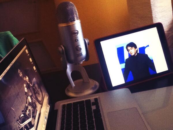 78esyv's tweet image. Calentando motores... #ep104