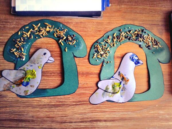 PippeloenLWD's tweet photo. Druk aan het knutselen geweest voot de vogeltjes... http://t.co/ePKAaGKU30