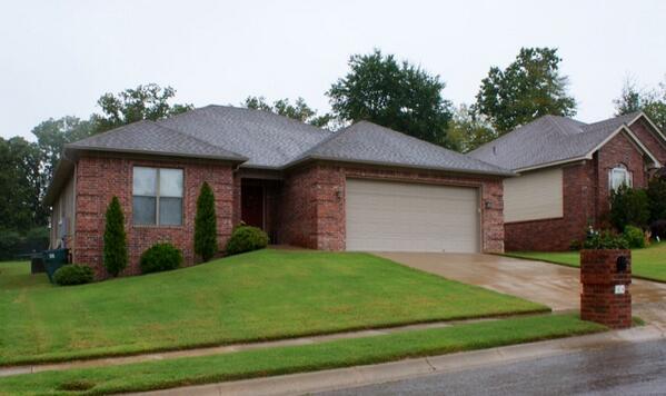joeyphelps's tweet photo. Our house is for sale. Awesome place, great location. If ya know anyone looking, let em know. http://t.co/CbYCAmjgaT http://t.co/FfBsupbv4H