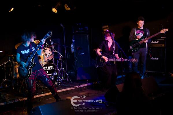 SteamShape's tweet photo. Back on twitter :D. Dates for the next gig are coming by the week, so don't forget to follow! #Emergenza #Gibusclub http://t.co/LrXQxoaGCc