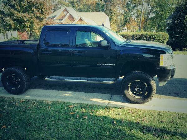 CodyPierce12's tweet photo. #TruckTuesday @Truckpicsdaily @TruckSlut @The_TruckBabe @TruckP0rn @_LiftedTrucks_ @TruckPorm @GMC_TRUCKS http://t.co/CvUyyH4WSG