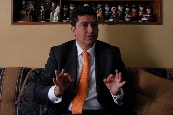 elespectador's tweet photo. Piden a Orlando Parada devolver la 'tajada' y la curul   http://t.co/18yQVoq6cj http://t.co/g0NHsdPiSG
