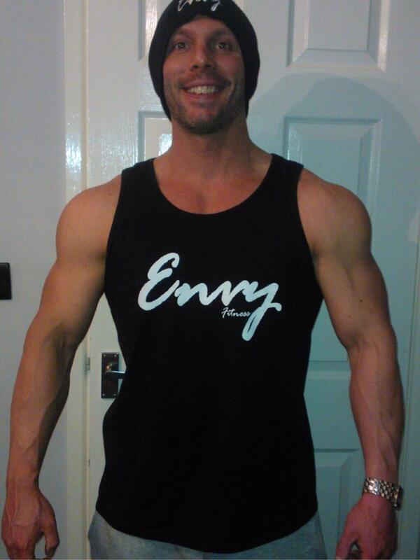 Envyfit's tweet photo. Only 15 weeks until sponsored athlete @doncastersrichb appears on stage at the IFBB European champs! #MakeEmEnvy 💪 http://t.co/wKWWhD9WwQ