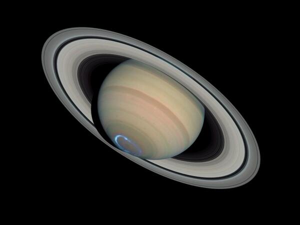 SnapAbove's tweet image. Aurora on Saturn by NASA. #Astrophotography #Astronomy #NASA #Saturn #Aurora