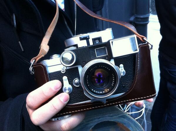 LCameraStyle's tweet image. #Leica M3 w/ 35mm Summilux 1.4 (Canadian brass version), goggles, and light meter, Leicester St, West End. Drool!