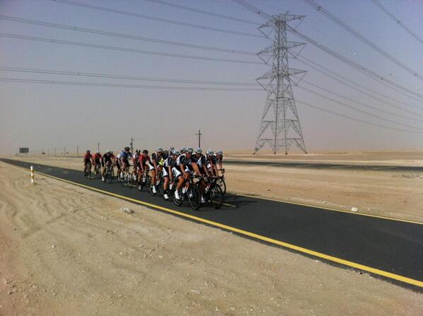 The @tgiantshimano guys went for a ride before the #DubaiTour with <a href="/Giant_Bicycles/">Giant Bicycles</a> guests ... in a sandstorm!
