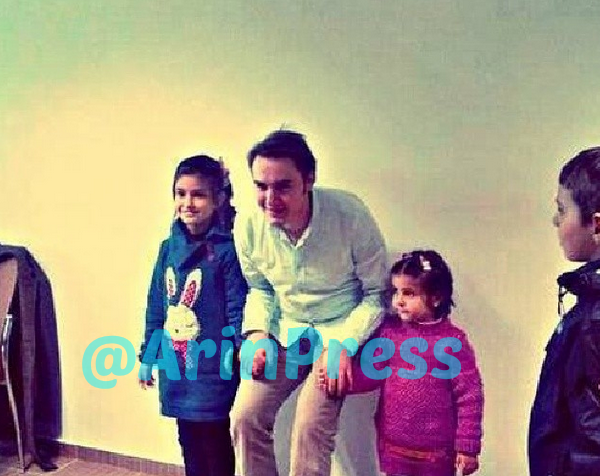ArinPress's tweet photo. Küçük Hayranlar :)) http://t.co/EXVKGsii14