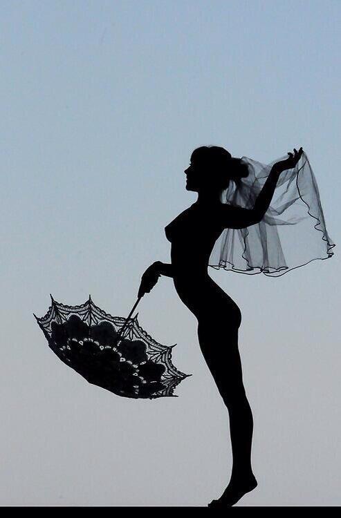 39Slyman's tweet image. #PlayingInTheShadows #BalletDancer