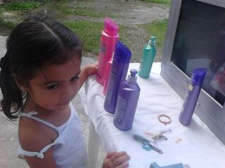fer196006's tweet photo. @DiaaDiaCaracol @DiaaDiaCaracol #listospalafoto con el peinado listo y natural #CNTM LAS NIÑAS QUEDAN HERMOSAS http://t.co/bNGPl0D0fu