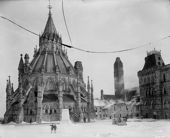 #SenCA photo: A librarian saved the Library from fire by shutting its iron doors MT <a href="/libraryarchives/">Library and Archives Canada</a> #cdnpoli  6/6