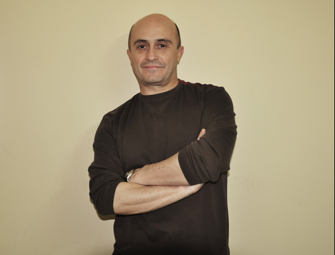 LosFlojo's tweet photo. La verdadera cara de #SatyaNadella   Bienvenido al barco !   #Microsoft #CEO http://t.co/ycPE8048y7