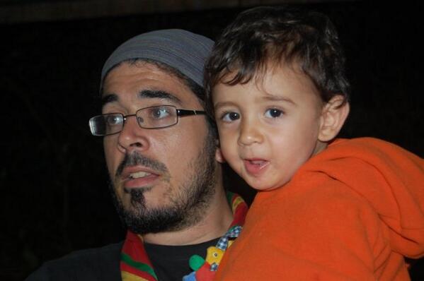 Rebecalla's tweet photo. Mis dos chicos! Como pasa el tiempo! http://t.co/GkM7zCIG2m