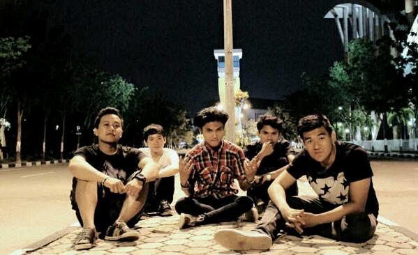 Ada yg bilang ini photo di monas -__-
