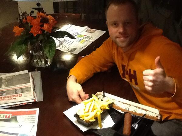 Dit is ontzettend lekker <a href="/IdealeBuurman/">Ideale Buurman</a> !!!!!!!