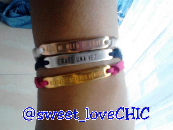 Littlecandyamre's tweet photo. YA STAN A LA VENTA LAS PULSERAS DE SARA CARBONERO AHORA EN DORADO PLATA Y ORO ROSA RT.RT.RT.RT MIS AMORES MUAK http://t.co/C31c5cyrG8