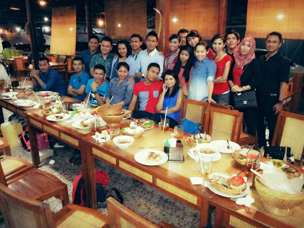 21rega tweet picture