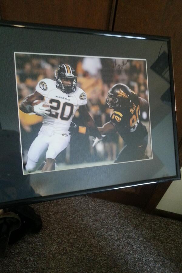tkh626's tweet image. @I_AM_HJOSEY20 my family got me this piece for my home One of the great Mizzou Tigers. Proud of you buddy! #nflfuture