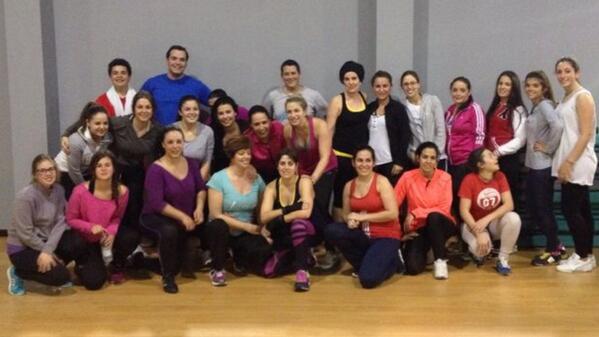 GYMHELICHE's tweet photo. Nuestros alumnos de la clase de body kombat la cual esta teniendo una gran aceptación http://t.co/sWHVTwGsG7
