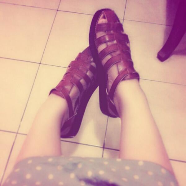 enoistique's tweet photo. Tq lil sis @buna_kawaii  for the present ♥ http://t.co/kG2iW6L2GL