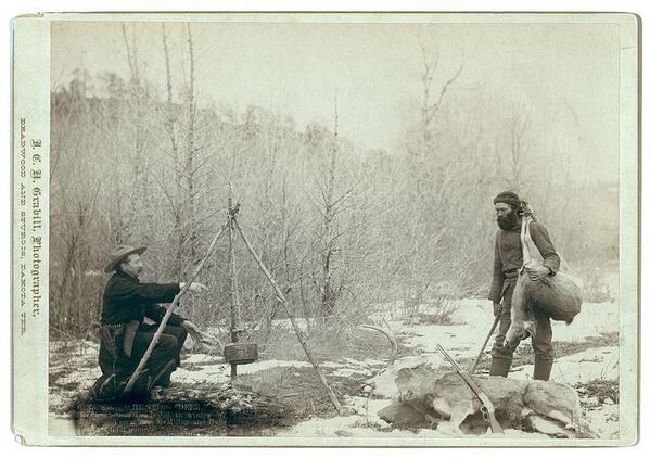 De_Caza's tweet photo. Cazadores en 1888. http://t.co/jZyqBI8S5l