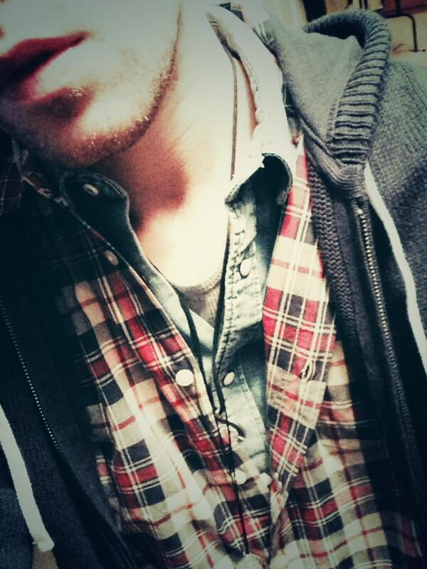 mikejricketts's tweet photo. Scruffing it up for filming. #facialhair #idnever #boyish? http://t.co/ygXV56tHv2