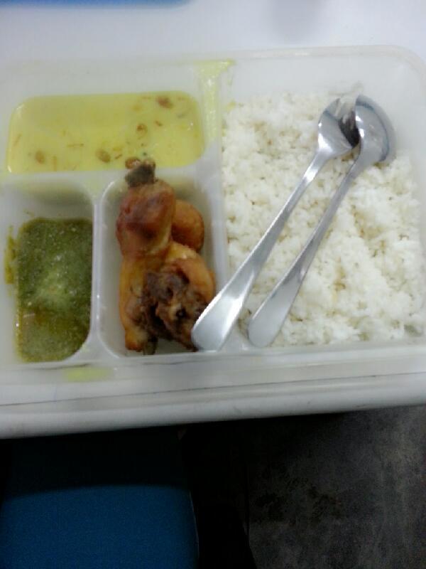 ChenNovia's tweet photo. #Mylunch @pramborsmedan http://t.co/WUBMDmespX