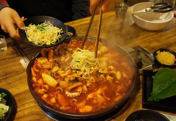 RT @bestnakji: 신선한 낙지와 무한리필 낙지알쌈! 미아삼거리 맛집 낙지일번지로 오세요 bit.ly/1cno1Dz  이글 알티한 5분께 스타벅스라떼를 드려요