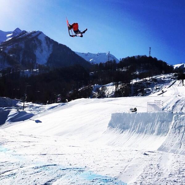 MattBoxler's tweet image. Insane!..ly talented “@NickGoepper: This course is dope! Having a sick time in Sochi. #big #scary #fun http://t.co/aBURrRUlVz”