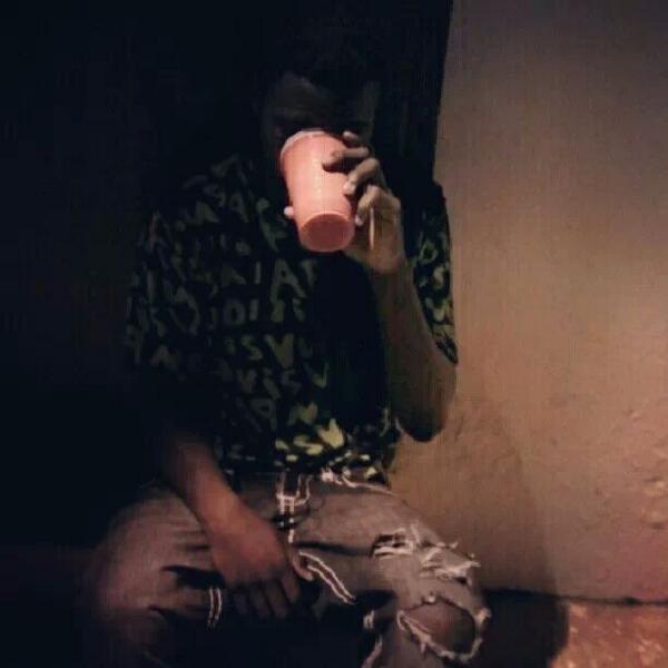 NiiSiika's tweet image. Cant find that louie shirt nowhere

#OffThat
#OldPaper