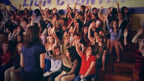HeyHay107's tweet photo. "Raise your hand if you think Rachel looked too skinny" #BiggestLoser http://t.co/dIr8qE8Xv2