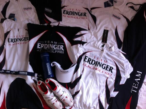 Top delivery from #ErdingerAlkoholFrei Germany. Lucky to have support of <a href="/ErdingerWB/">Erdinger WB</a> Danke! #Erdinger <a href="/ErdingerAF_UK/">Erdinger Alkoholfrei</a>