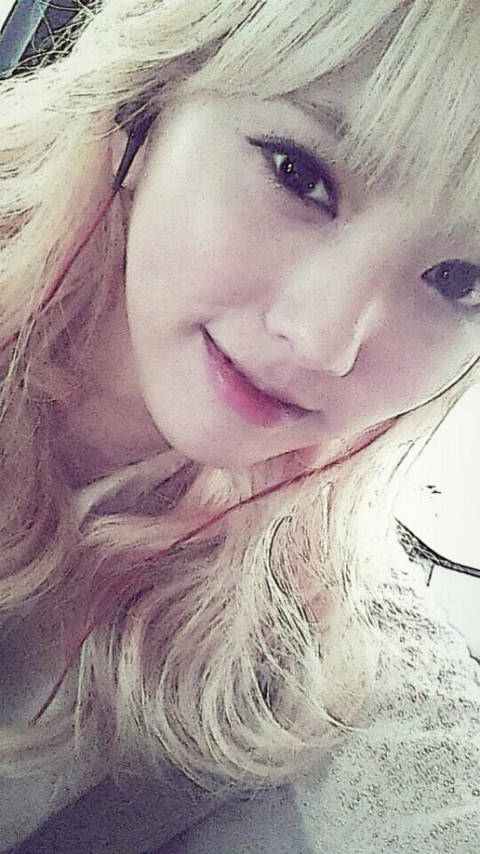chHELLOVENUS's tweet photo. 범주오빠의 신곡 Game over들어보셨나요?! 지금 꼬옥~들어보세요 완전 대박이에요!!!! 
역시 범주오빠짱 대박나랏♥ http://t.co/VYcPMWimi1