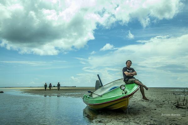 Makasih  Jul “<a href="/juliantos/">julianto soeroso</a>: <a href="/12menithemovie/">12 MENIT The Movie</a> <a href="/12menithemovie/">12 MENIT The Movie</a> <a href="/dopyadi/">Yadi Sugandi</a> cuaca  bagus yang ada potret saja pak hanny ”