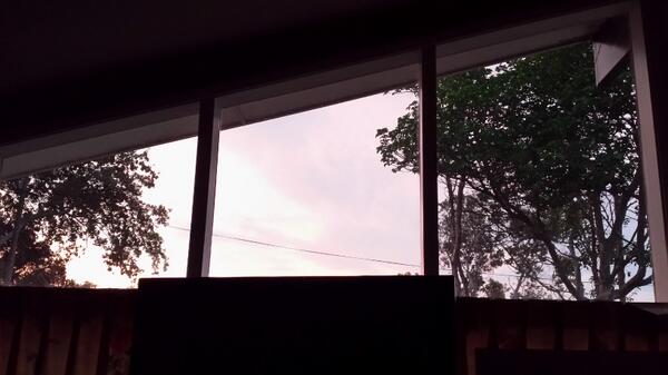 Takalad's tweet photo. Evening from my Bedroom Window. http://t.co/5Ia1A77WTi