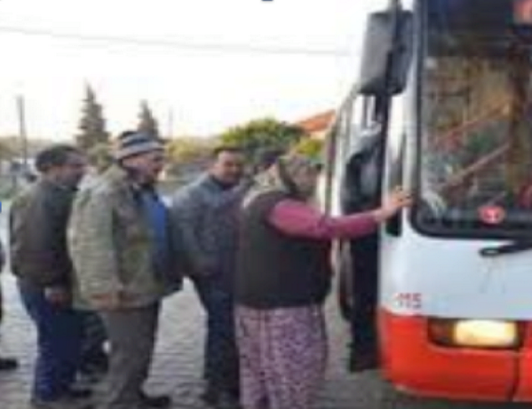 UnutulanIzmir's tweet photo. Yamanlar geciken otobüs seferlerini ve bu sorumsuz hizmeti hak etmiyor. #İzmirliyizHakEtmiyoruz http://t.co/KgPZna0263