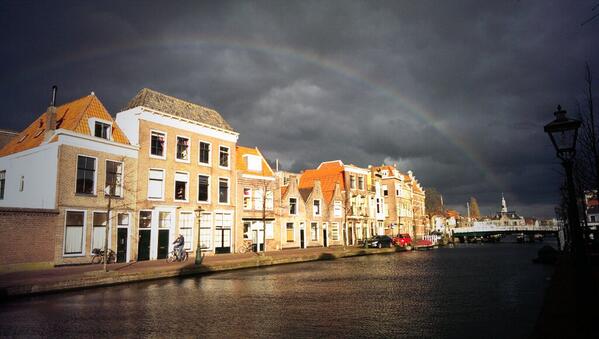 jelteliemburg's tweet image. Wat wonen we toch in een mooie stad #Leiden