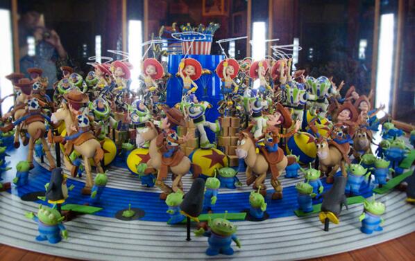 christelle_rx's tweet image. #Expo "PIXAR, 25 ans d'animation" @ArtLudique :ne manquez pas le #zootrope ! Bluffant!