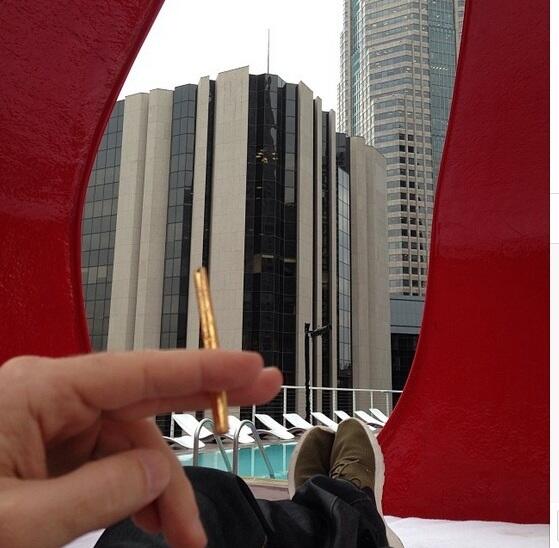 ShinePapersEU's tweet photo. #smokegold http://t.co/f8PekR6tEN